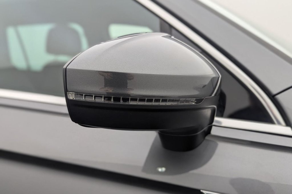 USED 2018 18 VOLKSWAGEN TIGUAN 2.0 TDI R-Line SUV 5dr Diesel DSG 4Motion Euro 6 (s/s) (150 ps) Pan Roof, Sat Nav, Camera
