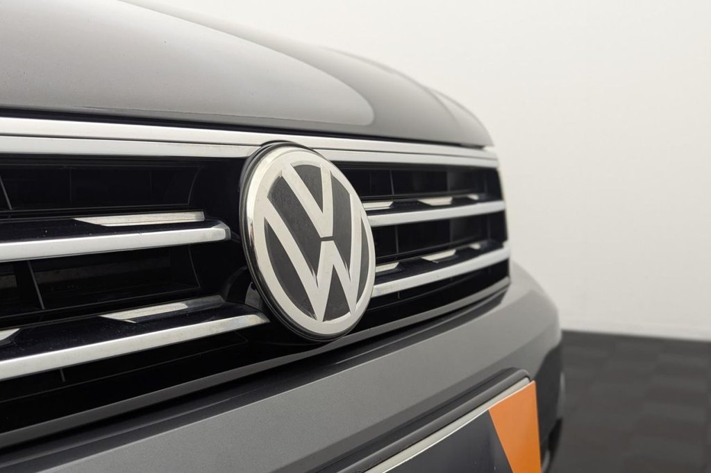 USED 2018 18 VOLKSWAGEN TIGUAN 2.0 TDI R-Line SUV 5dr Diesel DSG 4Motion Euro 6 (s/s) (150 ps) Pan Roof, Sat Nav, Camera
