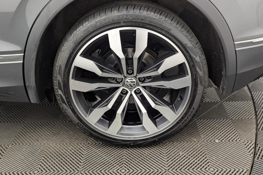 USED 2018 18 VOLKSWAGEN TIGUAN 2.0 TDI R-Line SUV 5dr Diesel DSG 4Motion Euro 6 (s/s) (150 ps) Pan Roof, Sat Nav, Camera