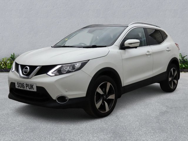 View our NISSAN QASHQAI