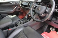 USED 2022 22 SKODA KODIAQ 2.0 TDI Laurin & Klement SUV 5dr Diesel DSG 4WD Euro 6 (s/s) (7 Seat) (200 ps) - EURO 6 - ULEZ, 7 SEATS, SAT NAV, HTD/LEATHER, PAN ROOF, 360 CAMERA, ACC/BSA/LDW, APPLE/ANDROID CARPLAY, 19" ALLOYS, LEDS, DIGITAL DASH, E/TAILGATE, BLUETOOTH, DAB, WIRELESS CHARGER & CANTON S/S