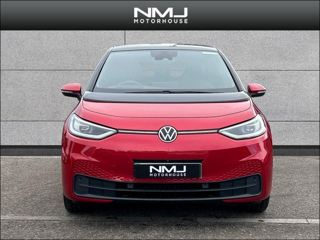 View our VOLKSWAGEN ID.3