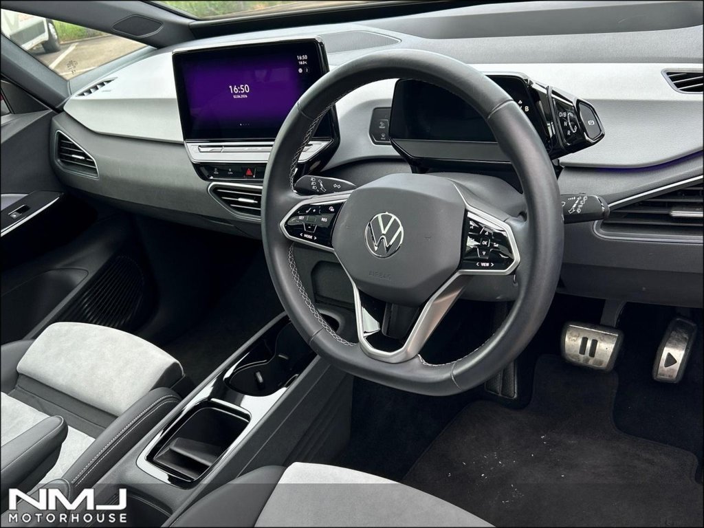 USED 2023 23 VOLKSWAGEN ID.3 Pro Performance 58kWh Max Auto 5dr 9.9%APR VAT Q COMF&INFO+ PCKS