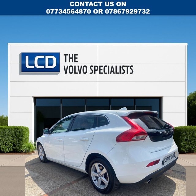 View our VOLVO V40