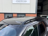 USED 2022 72 LAND ROVER DISCOVERY 3.0 D300 MHEV R-DYNAMIC HSE SUV 5dr Diesel AUTO 4WD Euro 6 (300 ps) * 5 SEATER *  5 SEAT UPGRADE  * * *  [ VAT QUALIFYING COMMERCIAL ]