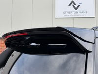 USED 2022 72 LAND ROVER DISCOVERY 3.0 D300 MHEV R-DYNAMIC HSE SUV 5dr Diesel AUTO 4WD Euro 6 (300 ps) * 5 SEATER *  5 SEAT UPGRADE  * * *  [ VAT QUALIFYING COMMERCIAL ]