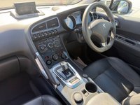 USED 2011 61 PEUGEOT 3008 2.0 h e-HDi SUV 5dr Diesel Hybrid EGC 4WD Euro 5 (s/s) (200 ps) 