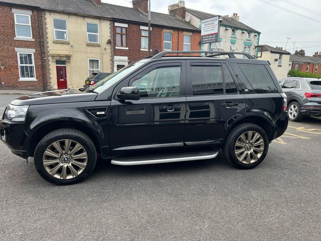 View our LAND ROVER FREELANDER 2