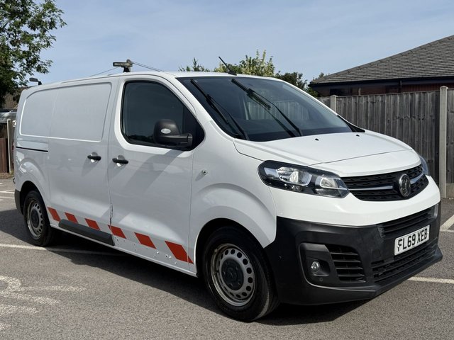 View our VAUXHALL VIVARO