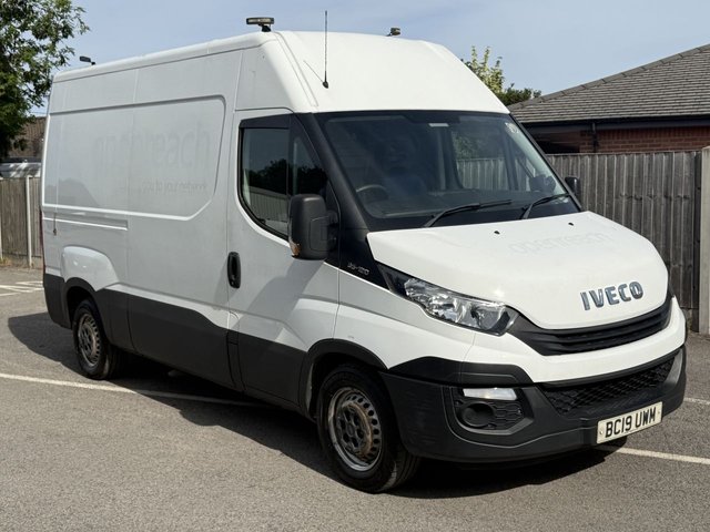 View our IVECO DAILY