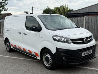 2019 VAUXHALL VIVARO
