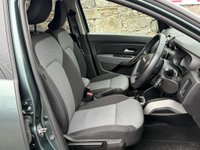 USED 2024 73 DACIA DUSTER 1.3 TCe EXTREME SUV 5dr Petrol Manual Euro 6 (s/s) (130 ps) 1 OWNER FROM NEW+FULL MAIN DEALER SERVICE HISTORY+SATELLITE NAVIGATION+CRUISE CONTROL+FINANCE AVAILABLE ON THIS CAR