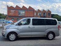 USED 2019 69 HYUNDAI i800 2.5 CRDi SE Nav MPV 5dr Diesel Manual Euro 6 (136 ps) 8 SEATER -- SAT NAV -- CAMERA -- PARKING SENSORS -- HEATED SEATS