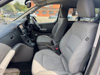 USED 2019 69 HYUNDAI i800 2.5 CRDi SE Nav MPV 5dr Diesel Manual Euro 6 (136 ps) 8 SEATER -- SAT NAV -- CAMERA -- PARKING SENSORS -- HEATED SEATS