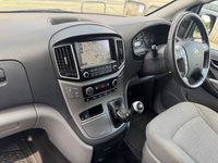 USED 2019 69 HYUNDAI i800 2.5 CRDi SE Nav MPV 5dr Diesel Manual Euro 6 (136 ps) 8 SEATER -- SAT NAV -- CAMERA -- PARKING SENSORS -- HEATED SEATS