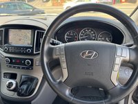 USED 2019 69 HYUNDAI i800 2.5 CRDi SE Nav MPV 5dr Diesel Manual Euro 6 (136 ps) 8 SEATER -- SAT NAV -- CAMERA -- PARKING SENSORS -- HEATED SEATS