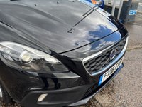 USED 2016 16 VOLVO V40 CROSS COUNTRY 2.0 D2 Lux Nav Hatchback 5dr Diesel Manual Euro 6 (s/s) (120 ps) FSH + CRUISE + SAT NAV + HEATED SEATS + SENSORS