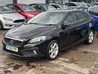 USED 2016 16 VOLVO V40 CROSS COUNTRY 2.0 D2 Lux Nav Hatchback 5dr Diesel Manual Euro 6 (s/s) (120 ps) FSH + CRUISE + SAT NAV + HEATED SEATS + SENSORS