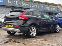 USED 2016 16 VOLVO V40 CROSS COUNTRY 2.0 D2 Lux Nav Hatchback 5dr Diesel Manual Euro 6 (s/s) (120 ps) FSH + CRUISE + SAT NAV + HEATED SEATS + SENSORS