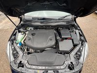 USED 2016 16 VOLVO V40 CROSS COUNTRY 2.0 D2 Lux Nav Hatchback 5dr Diesel Manual Euro 6 (s/s) (120 ps) FSH + CRUISE + SAT NAV + HEATED SEATS + SENSORS