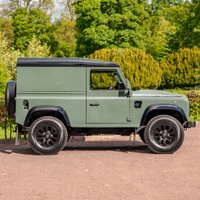 USED 2010 10 LAND ROVER DEFENDER 2.4 TDCi Hard Top SUV 3dr Diesel Manual 4WD SWB Euro 4 (122 bhp) true modern classic