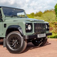 USED 2010 10 LAND ROVER DEFENDER 2.4 TDCi Hard Top SUV 3dr Diesel Manual 4WD SWB Euro 4 (122 bhp) true modern classic