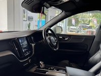 USED 2018 C VOLVO XC60 2.0h T8 Twin Engine 10.4kWh R-Design SUV 5dr Petrol Plug-in Hybrid Auto AWD Euro 6 (s/s) (390 ps) 