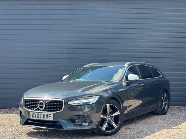 View our VOLVO V90