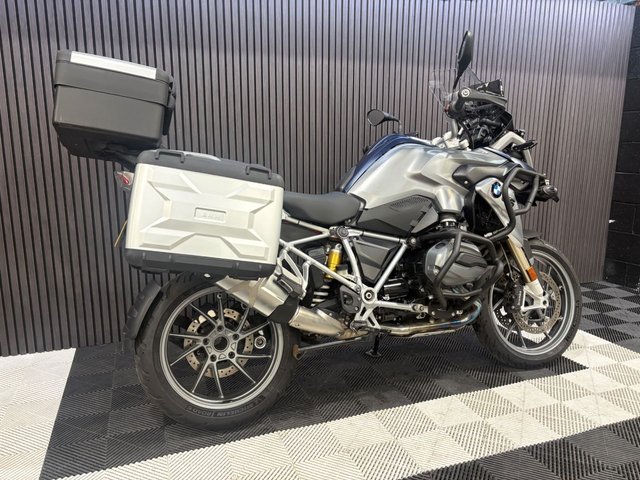 View our BMW R 1200 GS