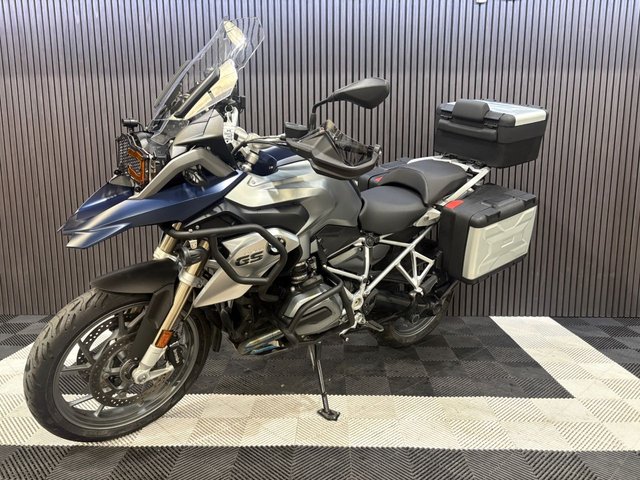 View our BMW R 1200 GS