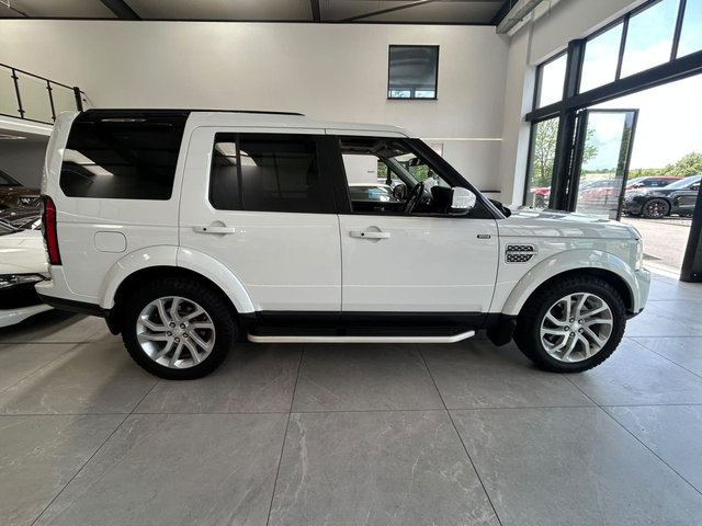 View our LAND ROVER DISCOVERY 4