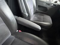 USED 2012 12 VOLKSWAGEN CARAVELLE 2.0 BiTDI BlueMotion Tech Executive MPV 5dr Diesel DSG Euro 5 (s/s) (180 ps) 