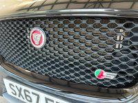 USED 2017 67 JAGUAR F-PACE 3.0 D300 V6 S SUV 5dr Diesel Auto AWD Euro 6 (s/s) (300 ps) 
