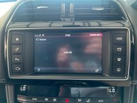 USED 2017 67 JAGUAR F-PACE 3.0 D300 V6 S SUV 5dr Diesel Auto AWD Euro 6 (s/s) (300 ps) 
