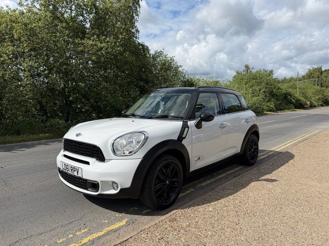 View our MINI COUNTRYMAN