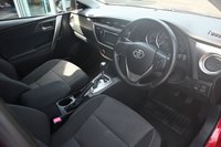USED 2013 63 TOYOTA AURIS 1.6 V-Matic Icon Hatchback 5dr Petrol Multidrive S Euro 5 (132 ps) ***REVERSING CAMERA***