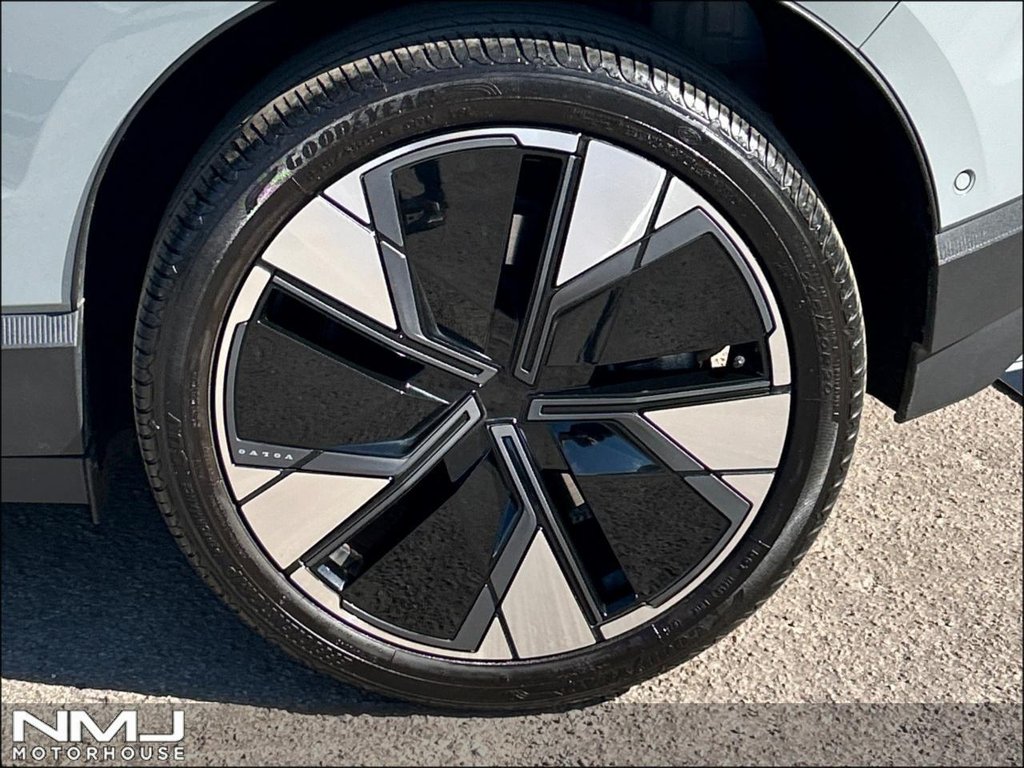 USED 2024 24 VOLVO EX30 Twin Performance 69kWh Ultra Auto AWD 5dr 9.9%APR SUNROOF ONLY 7540 MLS