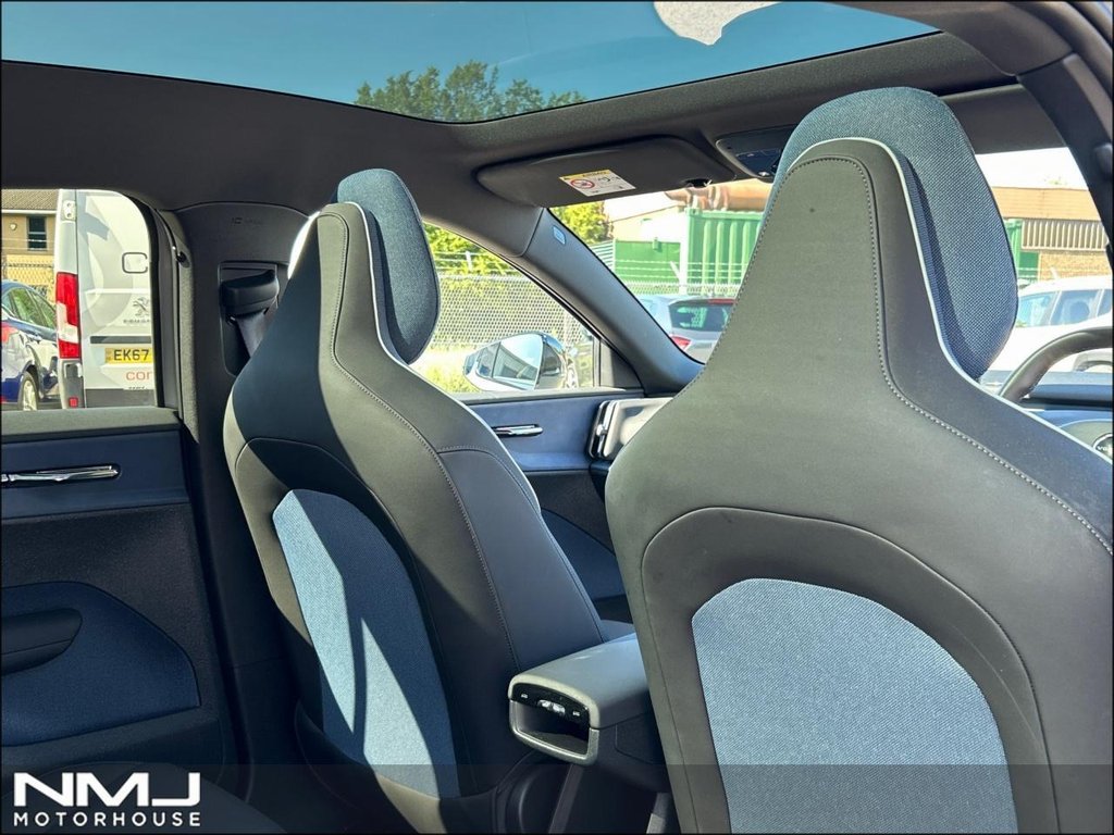 USED 2024 24 VOLVO EX30 Twin Performance 69kWh Ultra Auto AWD 5dr 9.9%APR SUNROOF ONLY 7540 MLS