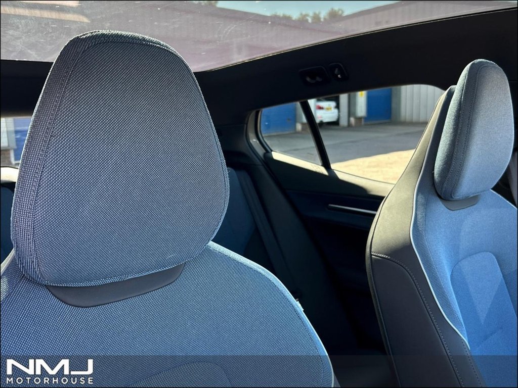 USED 2024 24 VOLVO EX30 Twin Performance 69kWh Ultra Auto AWD 5dr 9.9%APR SUNROOF ONLY 7540 MLS