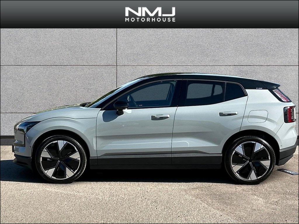 USED 2024 24 VOLVO EX30 Twin Performance 69kWh Ultra Auto AWD 5dr 9.9%APR SUNROOF ONLY 7540 MLS