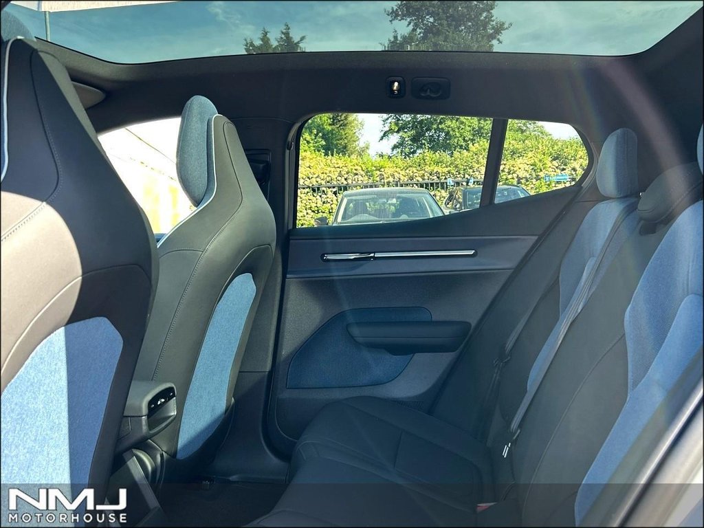 USED 2024 24 VOLVO EX30 Twin Performance 69kWh Ultra Auto AWD 5dr 9.9%APR SUNROOF ONLY 7540 MLS