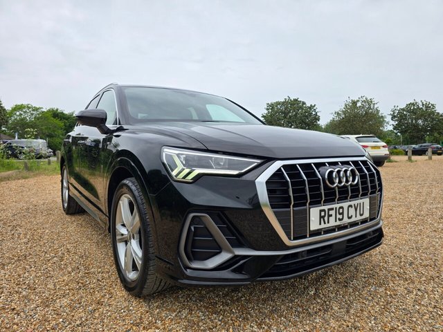 View our AUDI Q3