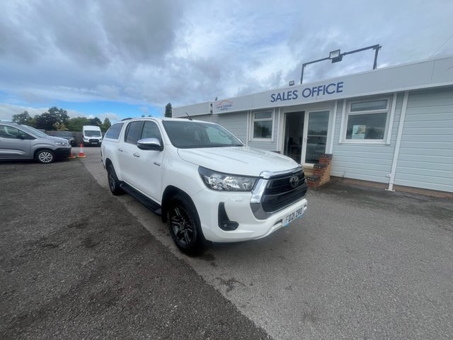 View our Toyota HI-Lux 2.4 D-4D Icon Pickup Double Cab 4dr Diesel Auto 4WD Euro 6 (s/s) (150 ps)