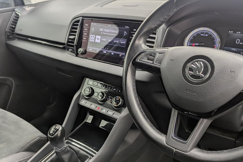 USED 2019 19 SKODA KAROQ 1.6 TDI SE L SUV 5dr Diesel Manual Euro 6 (s/s) (115 ps) Car Play, Heated Seats,Sensors