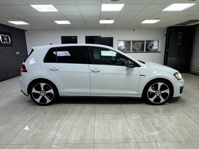 View our VOLKSWAGEN GOLF