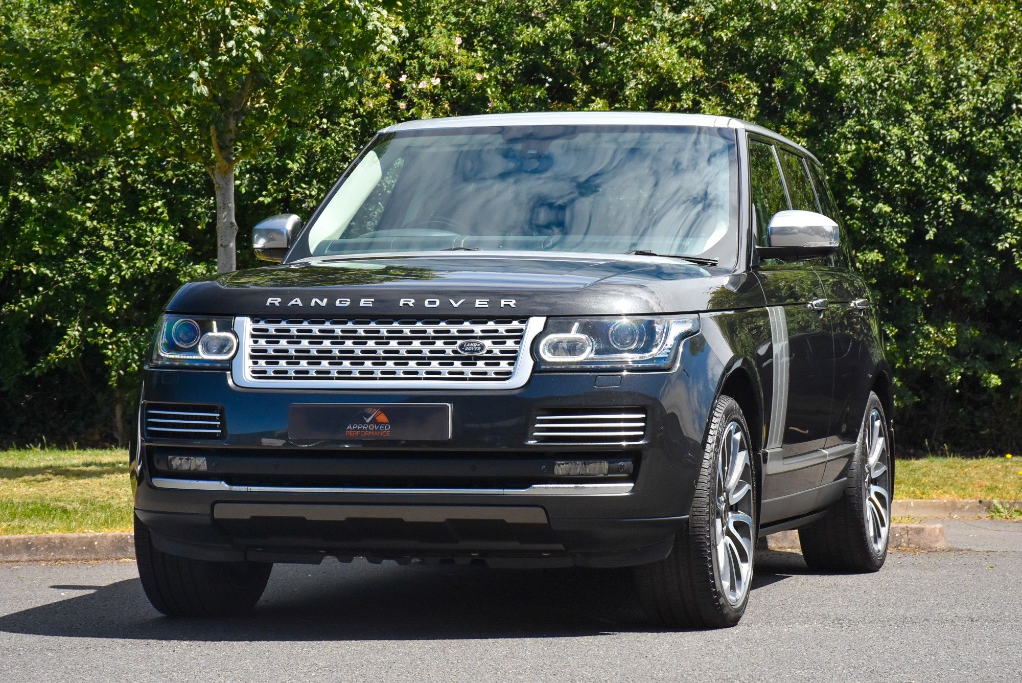 USED 2013 13 LAND ROVER RANGE ROVER 4.4 SD V8 Autobiography SUV 5dr Diesel Auto 4WD Euro 5 (339 ps) 