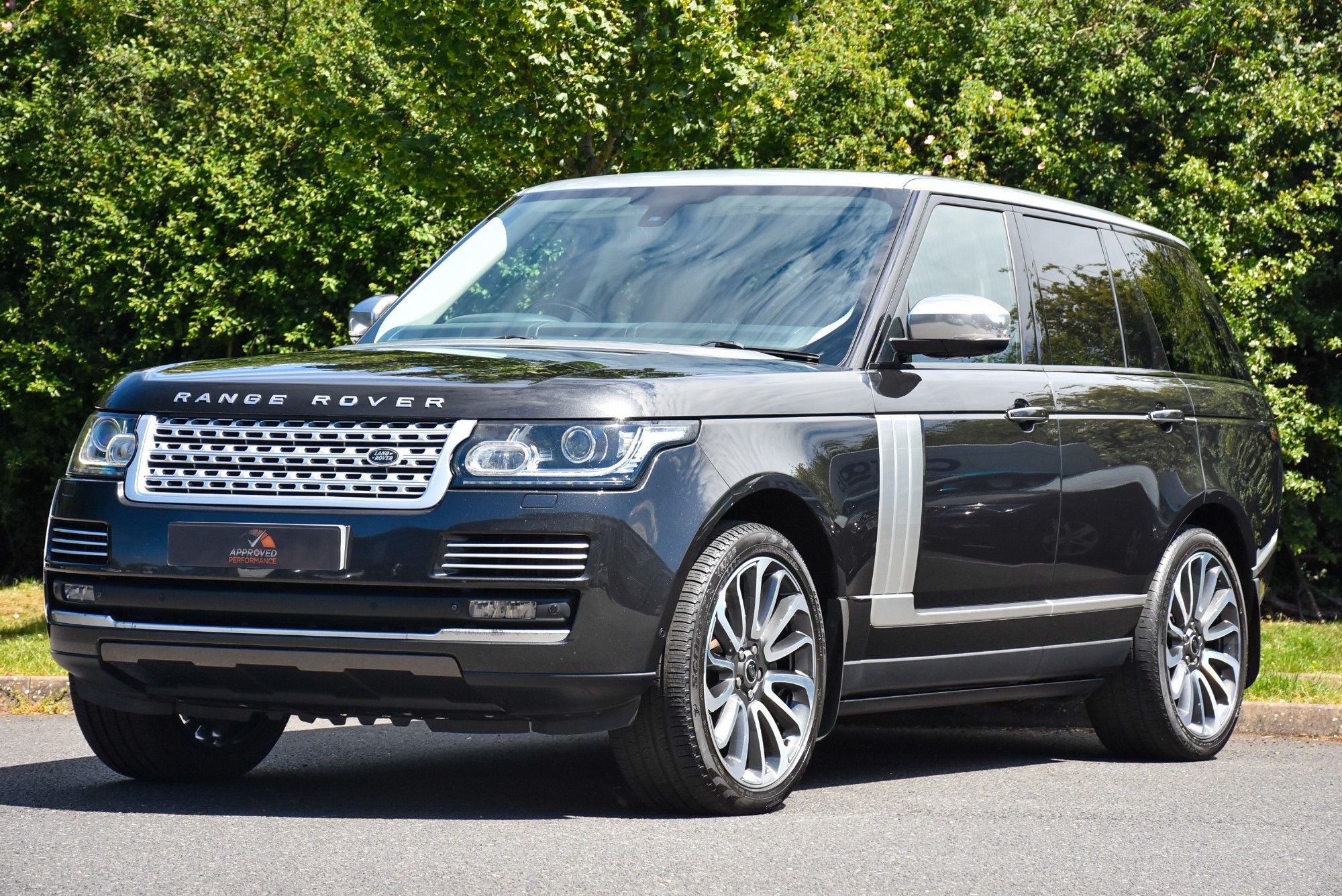 USED 2013 13 LAND ROVER RANGE ROVER 4.4 SD V8 Autobiography SUV 5dr Diesel Auto 4WD Euro 5 (339 ps) 