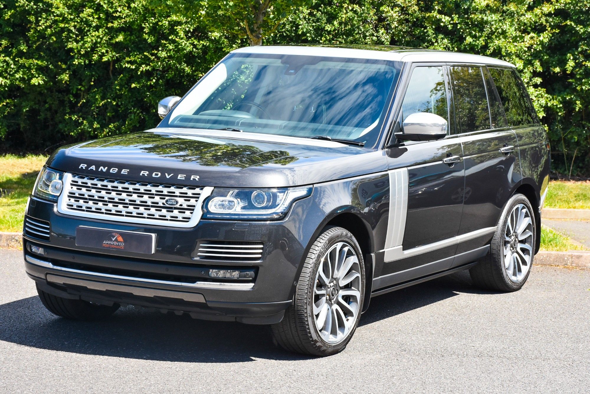 USED 2013 13 LAND ROVER RANGE ROVER 4.4 SD V8 Autobiography SUV 5dr Diesel Auto 4WD Euro 5 (339 ps) 