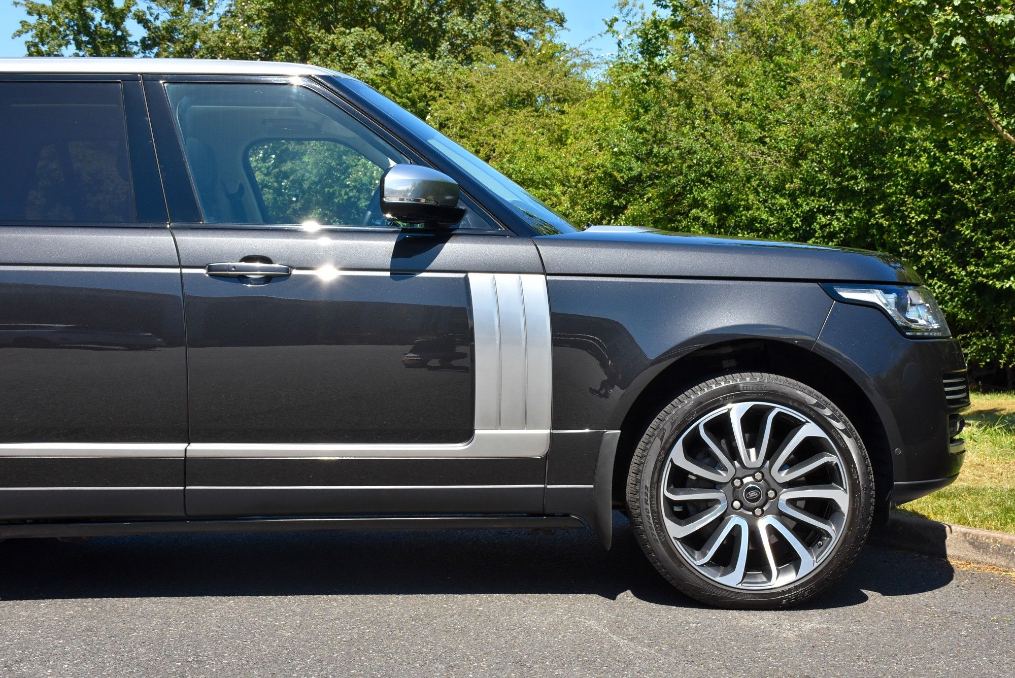 USED 2013 13 LAND ROVER RANGE ROVER 4.4 SD V8 Autobiography SUV 5dr Diesel Auto 4WD Euro 5 (339 ps) 
