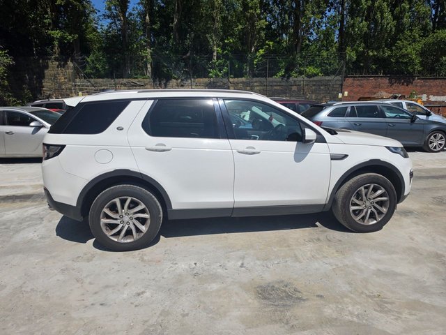 View our LAND ROVER DISCOVERY SPORT